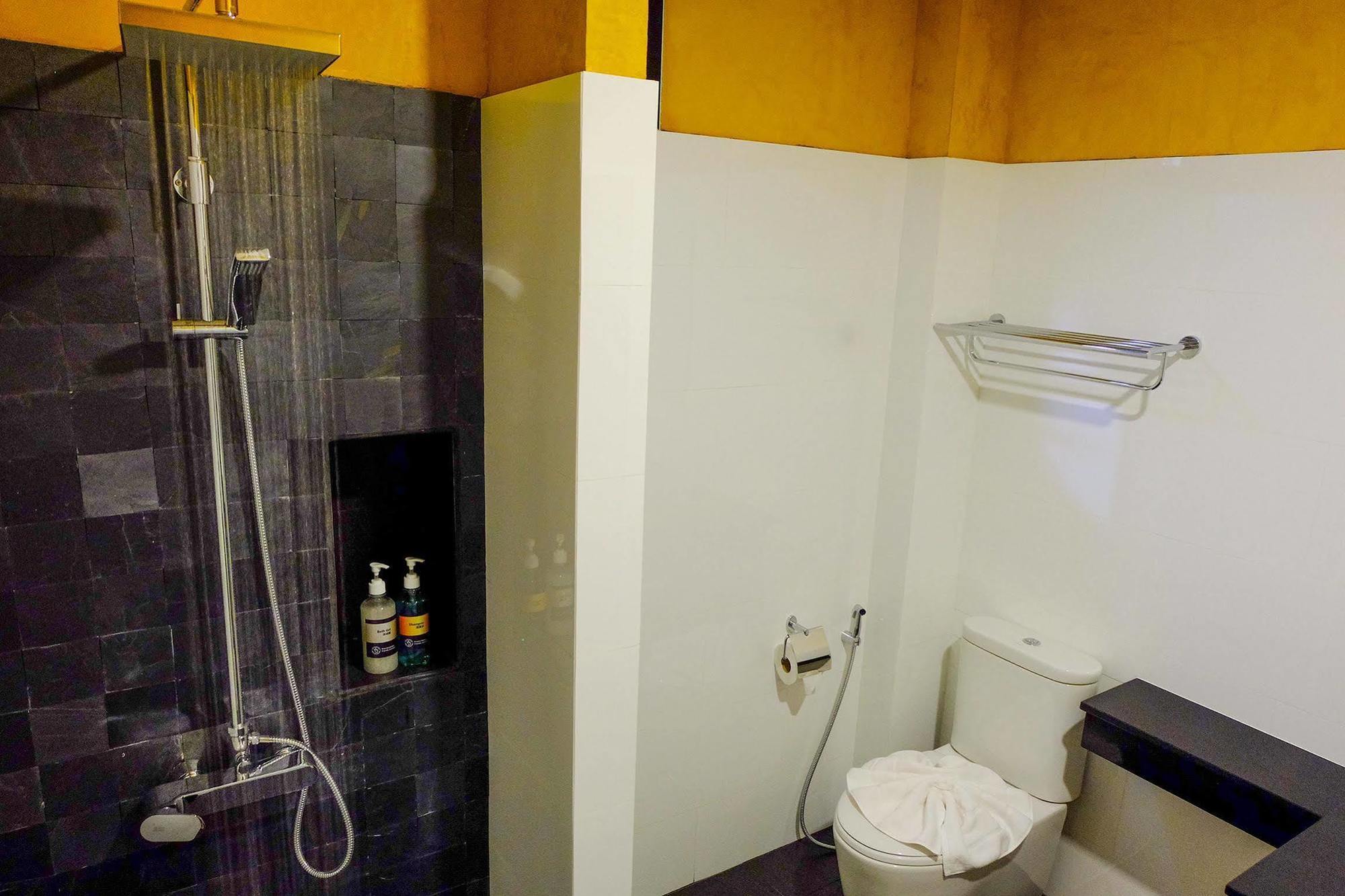 The Umbrella House - Sha Extra Plus Pantai Kamala Luaran gambar
